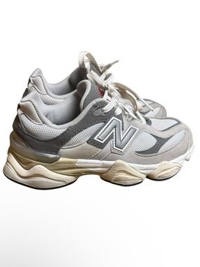 New Balance 9060 Rain Cloud Kids size 3